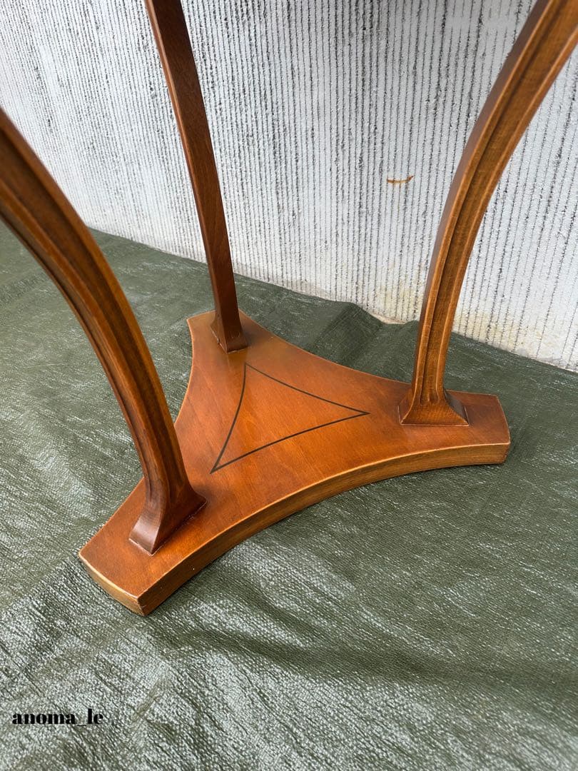 【サイドテーブル】木製　イタリア　オケージョナル　飾り台　花台　インテリア◎