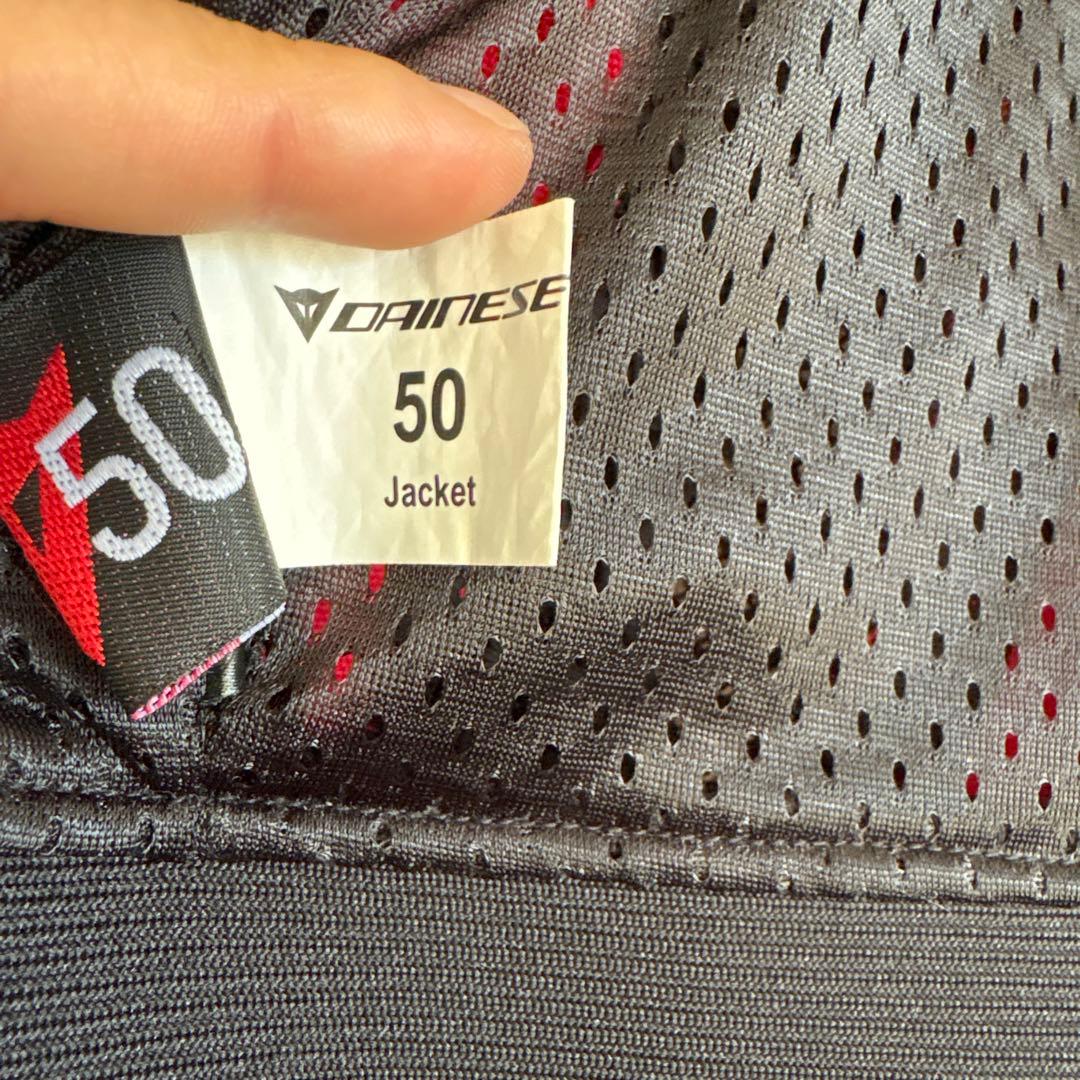 カッコいいウェアです