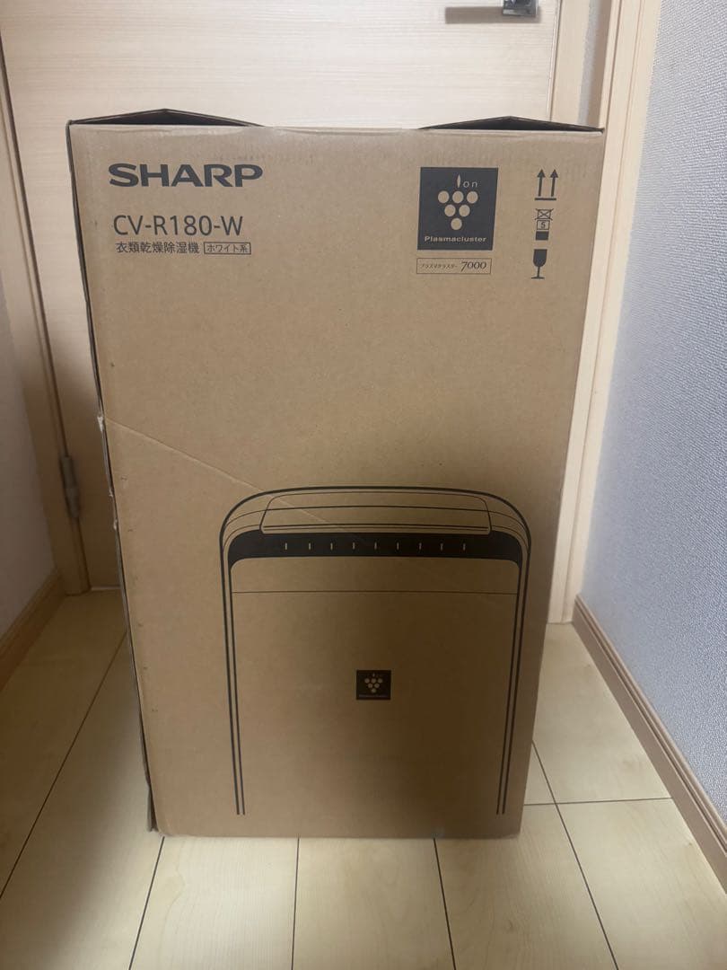 ほぼ新品2025年SHARP除湿機 CV-R180-W 2025年5月新品購入