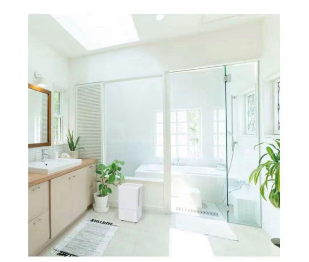 【超美品】アイリスオーヤマ ポータブルクーラー ICA-0301G ホワイト