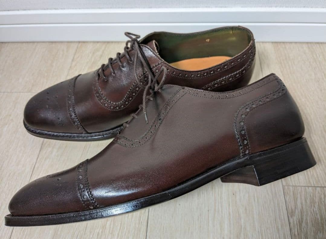 チーニー　ベンチメイド　サイズUK9（27.5cm)　セミブローグ