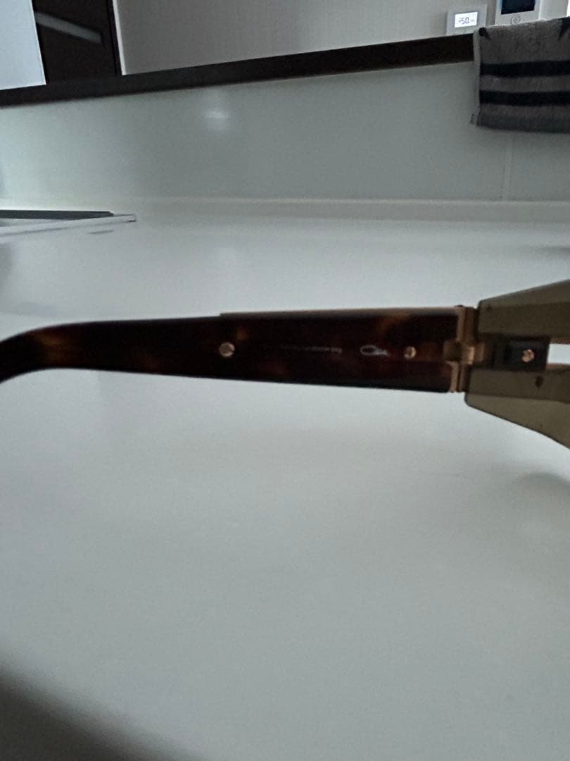 Cazal スクエアサングラス ブラック/ゴールド