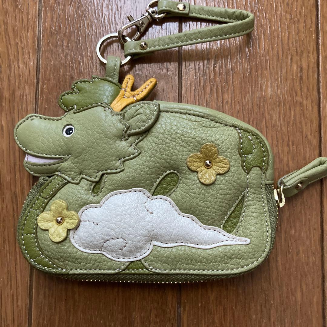 トマ IBIZA ドラゴンデザインキーケース