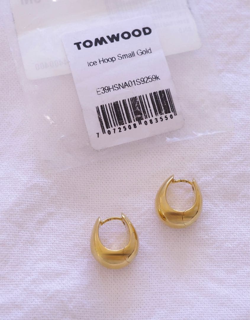 トムウッド　アイスフープピアス　スモール　ゴールド