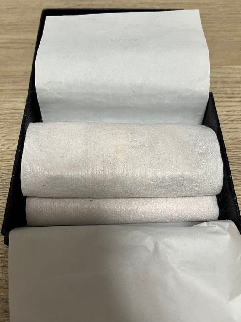 PRADA ピンク キーケース フラップ付き