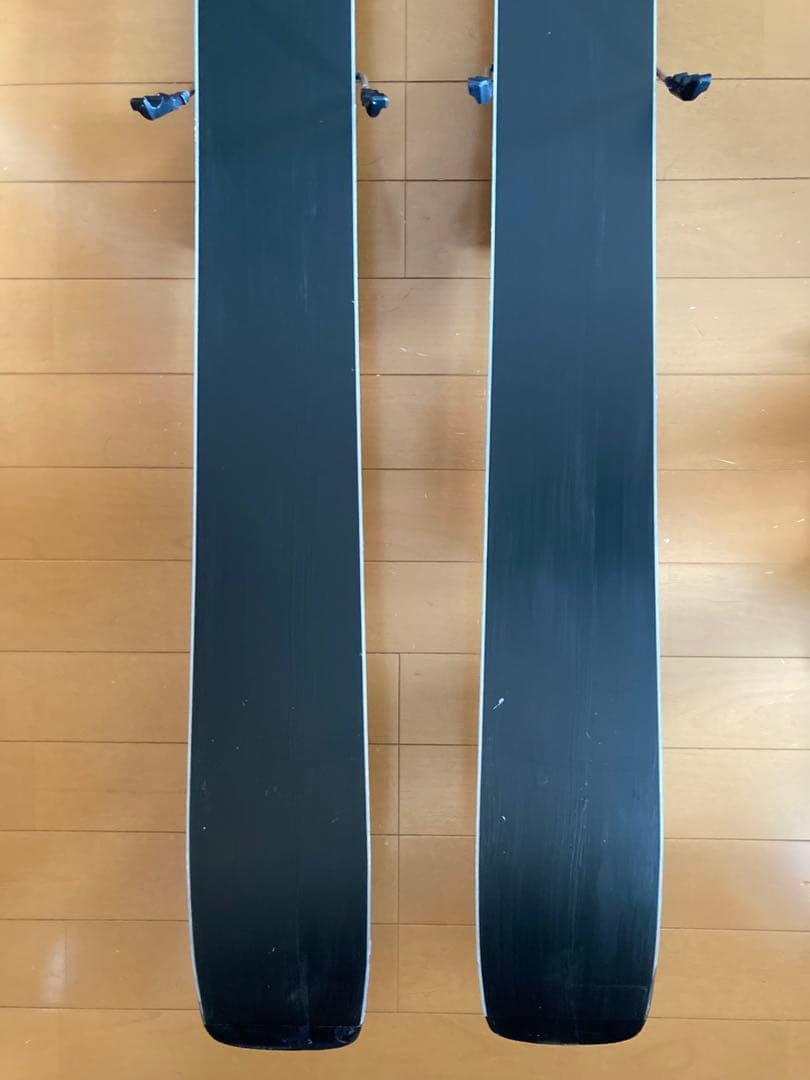 スキー MOMENT Commander 108