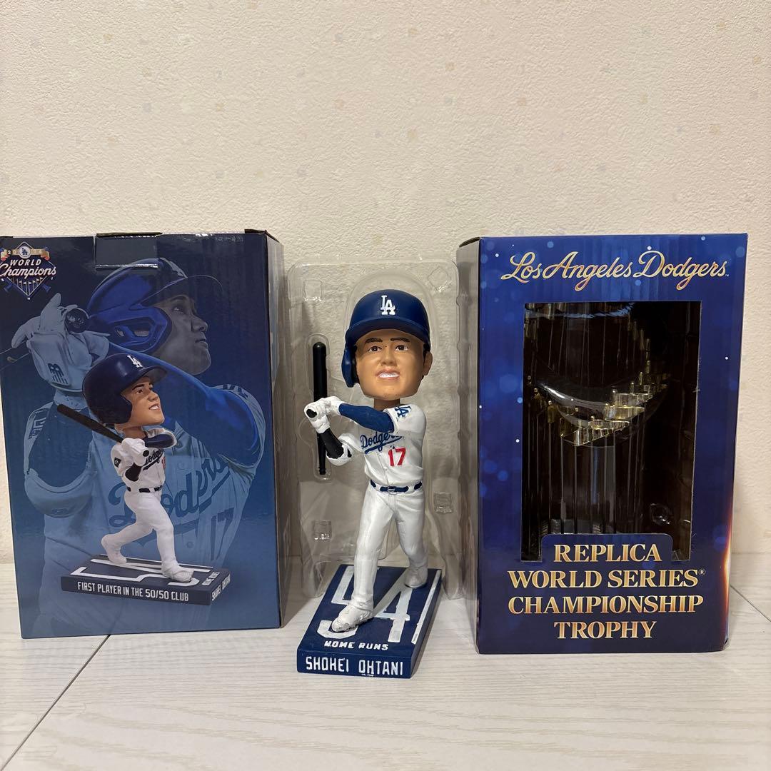 大谷翔平 ボブルヘッド & トロフィーセット