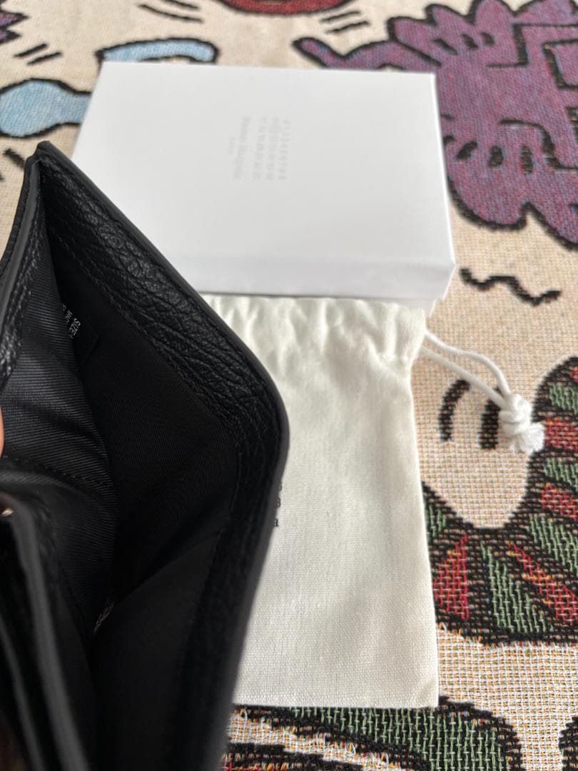 【即購入OK】ブラック 二つ折り財布