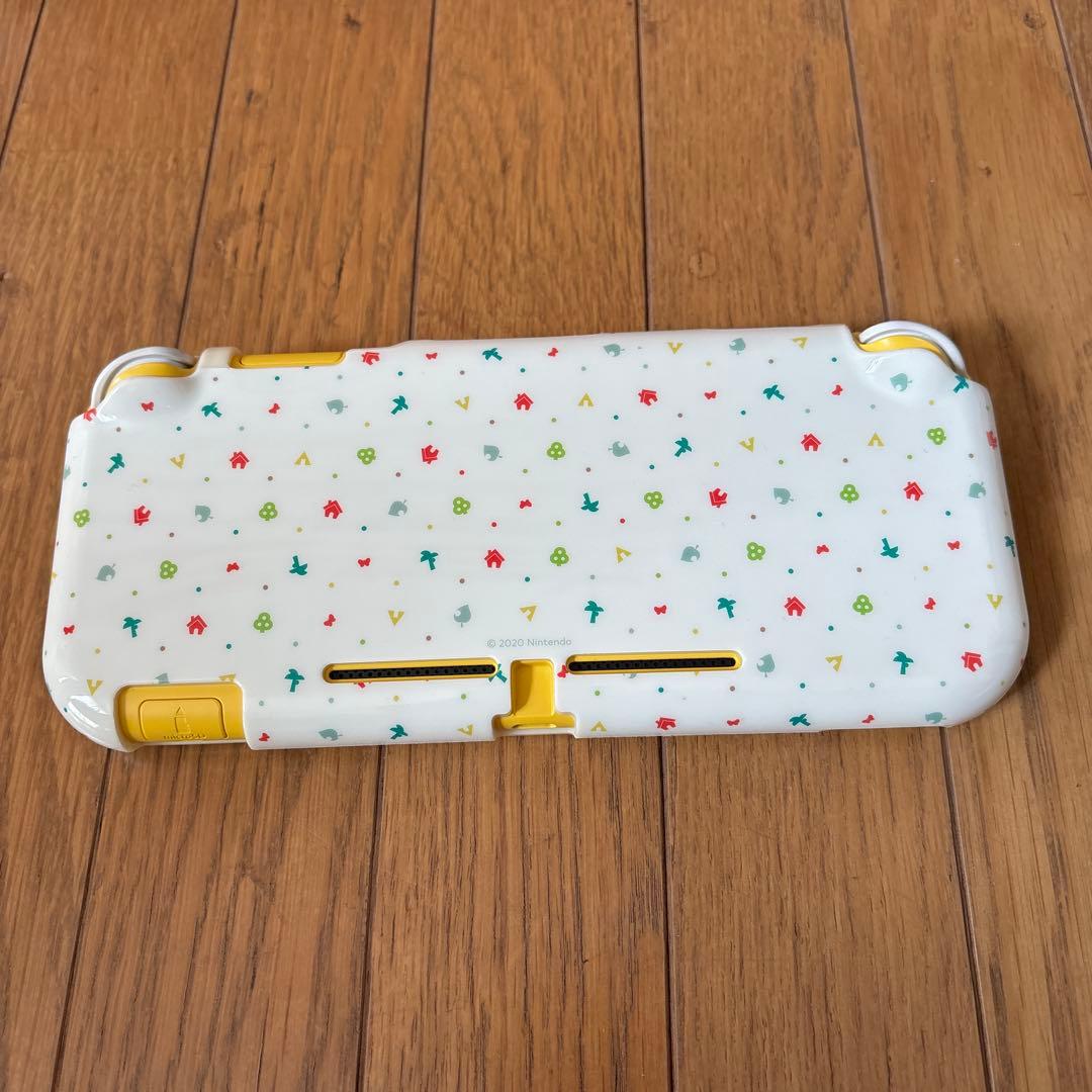 Nintendo Switch Light / イエロー