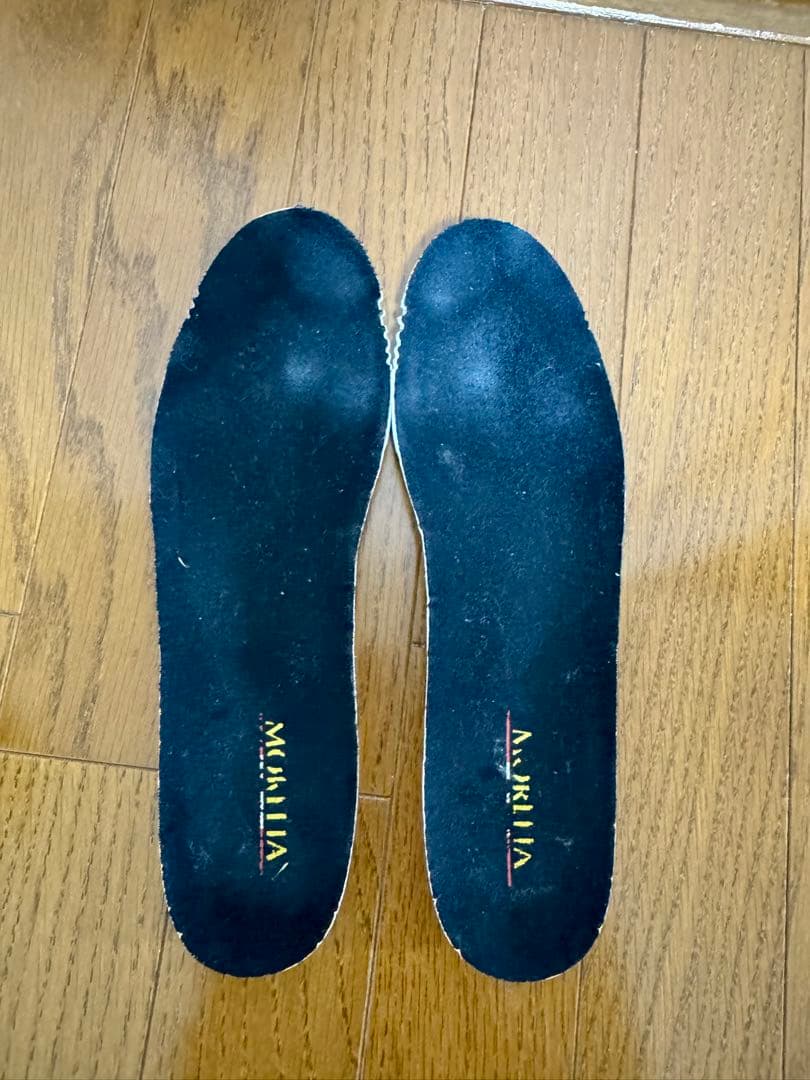 【美品】MORELIA トレーニングシューズ　黒　27cm