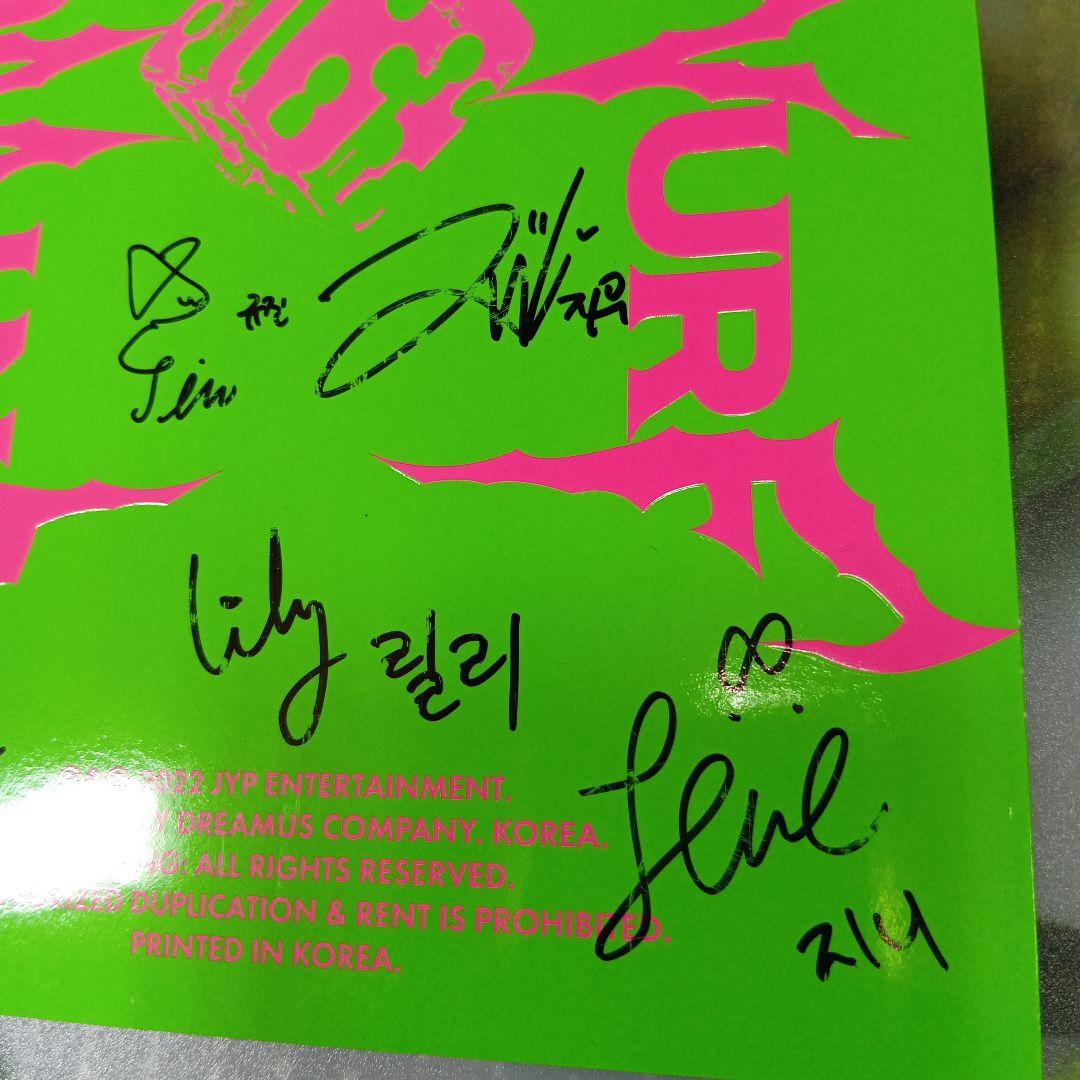 NMIXX　プロモアルバム　非売品　サイン入り　ENTWURF　①