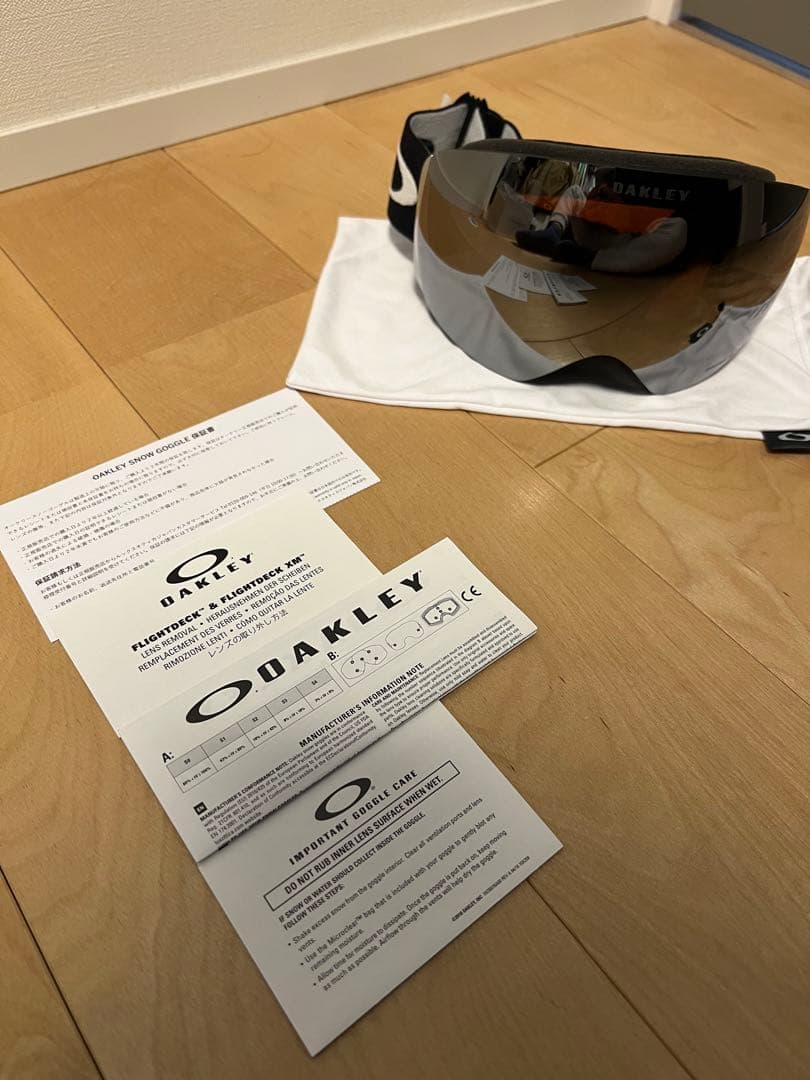 新品　OAKLEY FLIGHT DECK L PRIZM