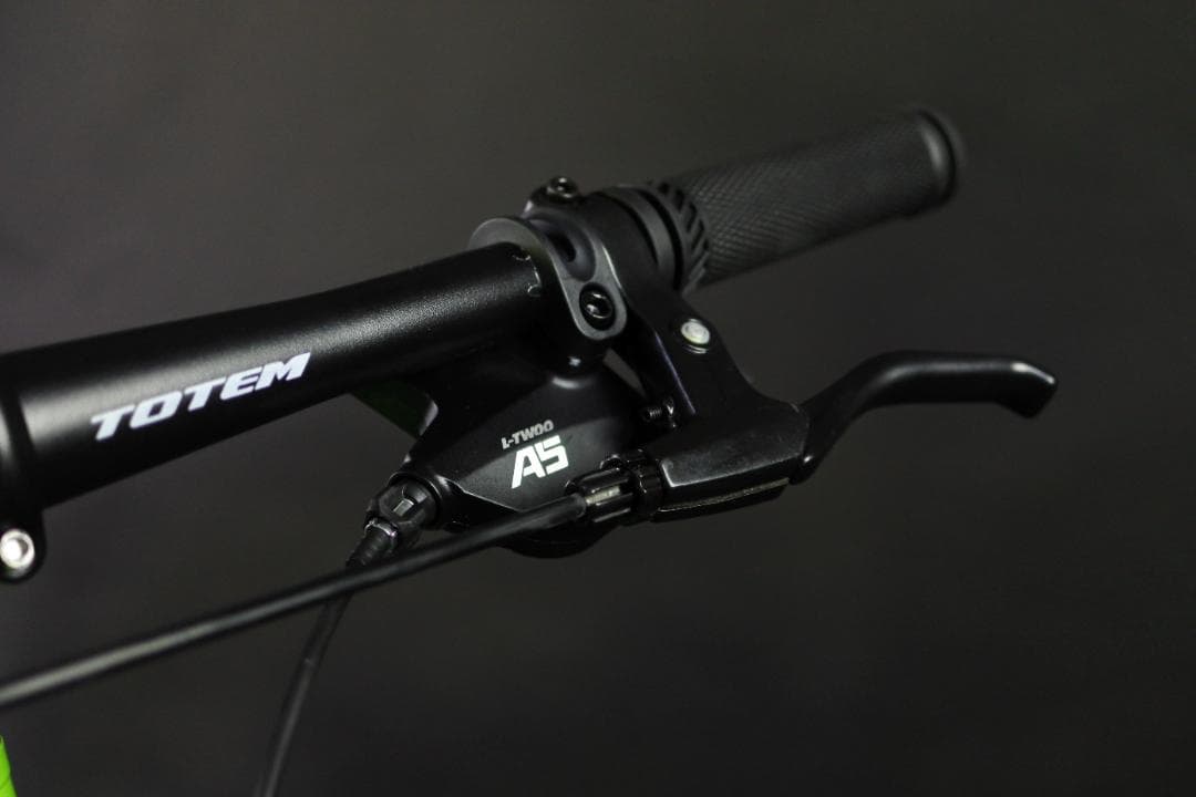 TOTEM新車ロック及び減衰調整機能フォーク☆27.5インチアルミフレーム27速