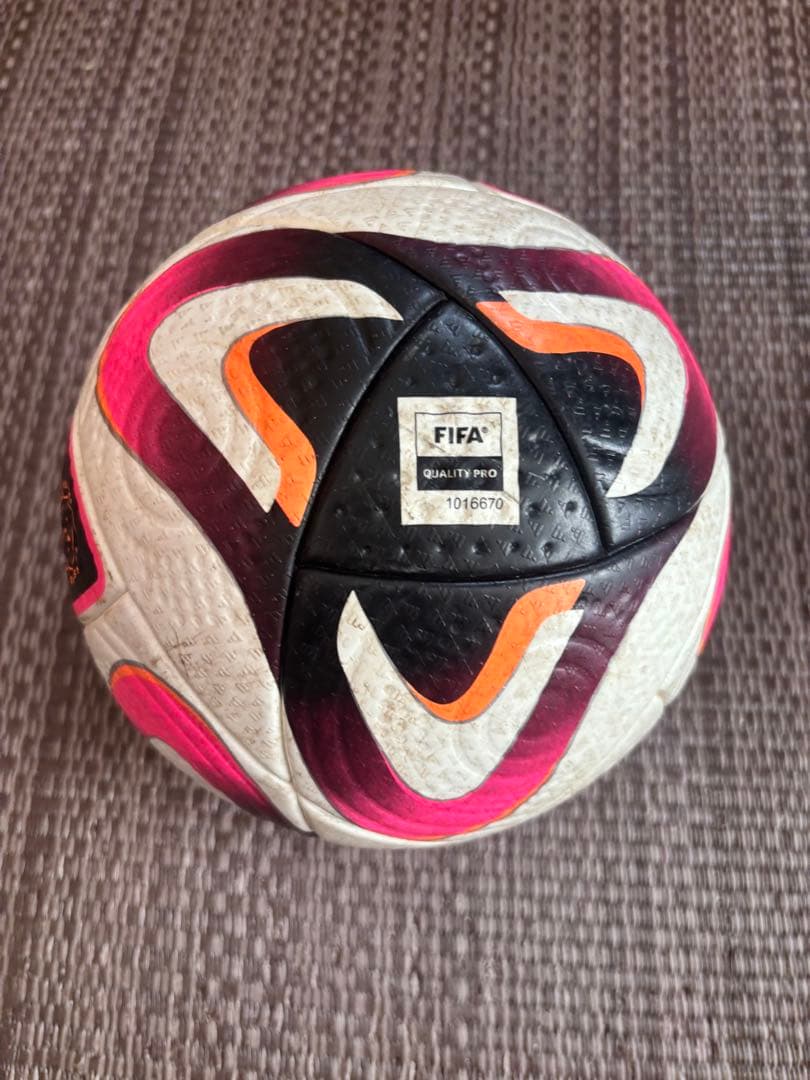 adidas CONEXT24 コネクト24