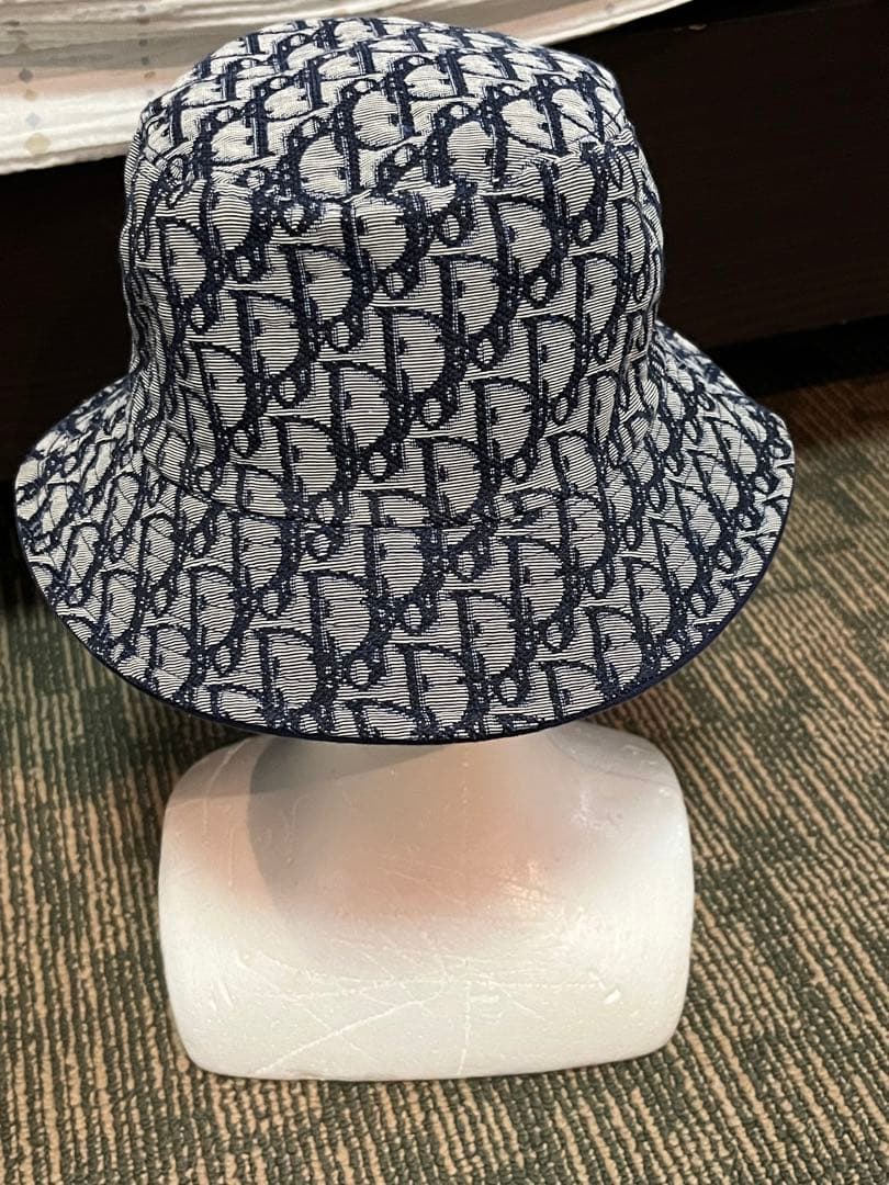 Christian Diorバケットハット