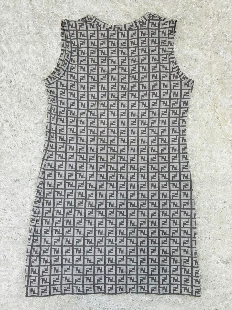 【美品】フェンディ　ズッカ　ノースリーブ　トップス　レディース