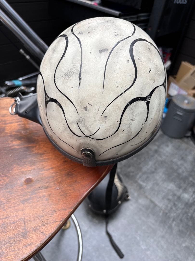 BURST ハーフヘルメット ホワイト XLサイズ カスタムペイント　ノーバッツ