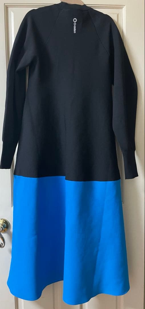 タグ付きOMMO バイカラーワンピース　オーエムエムオー