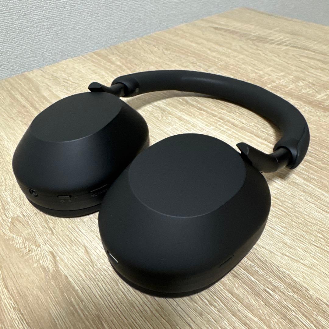 美品 SONY WH1000XM5 ワイヤレスヘッドホン ケース付き