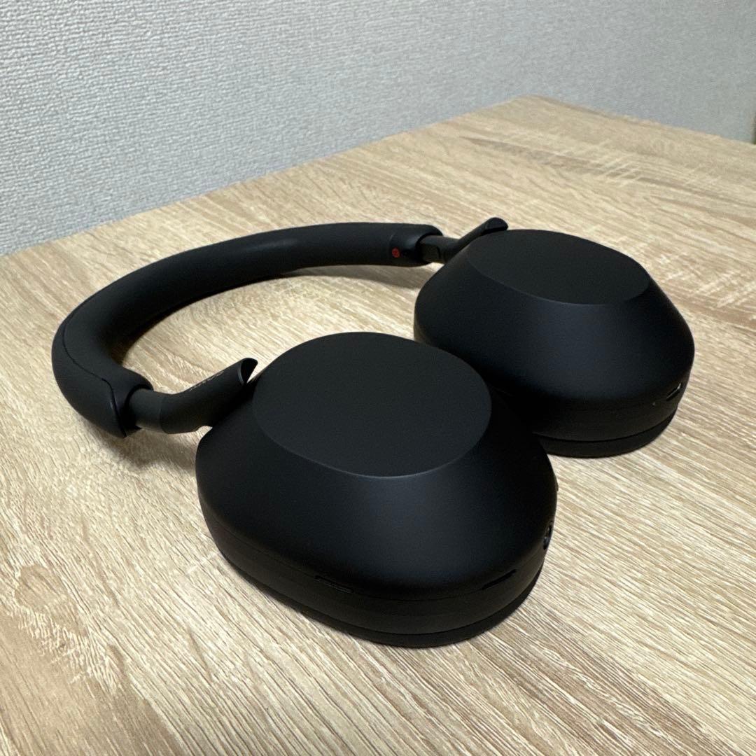 美品 SONY WH1000XM5 ワイヤレスヘッドホン ケース付き