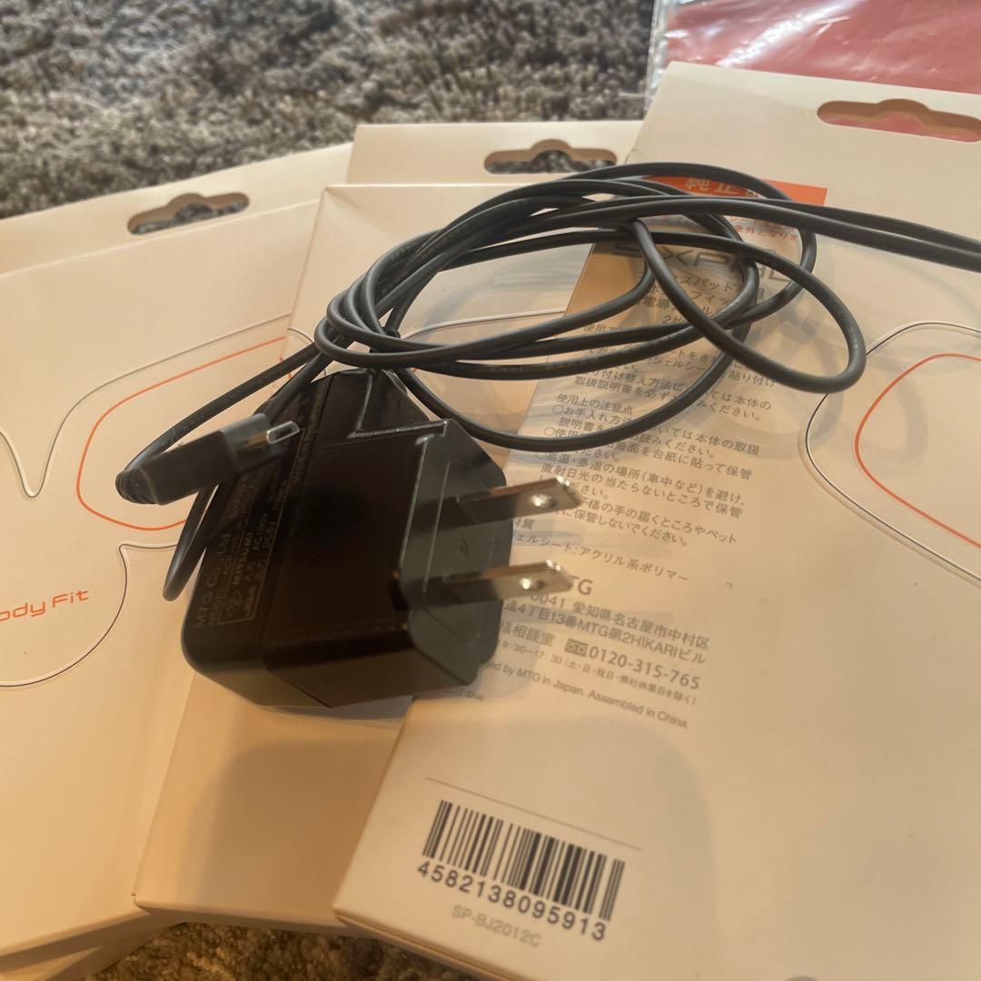 a*.様 シックスパッド　アームセット　純正ジェルシート付