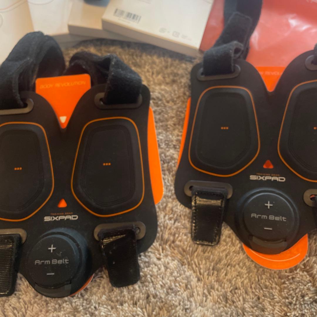 a*.様 シックスパッド　アームセット　純正ジェルシート付