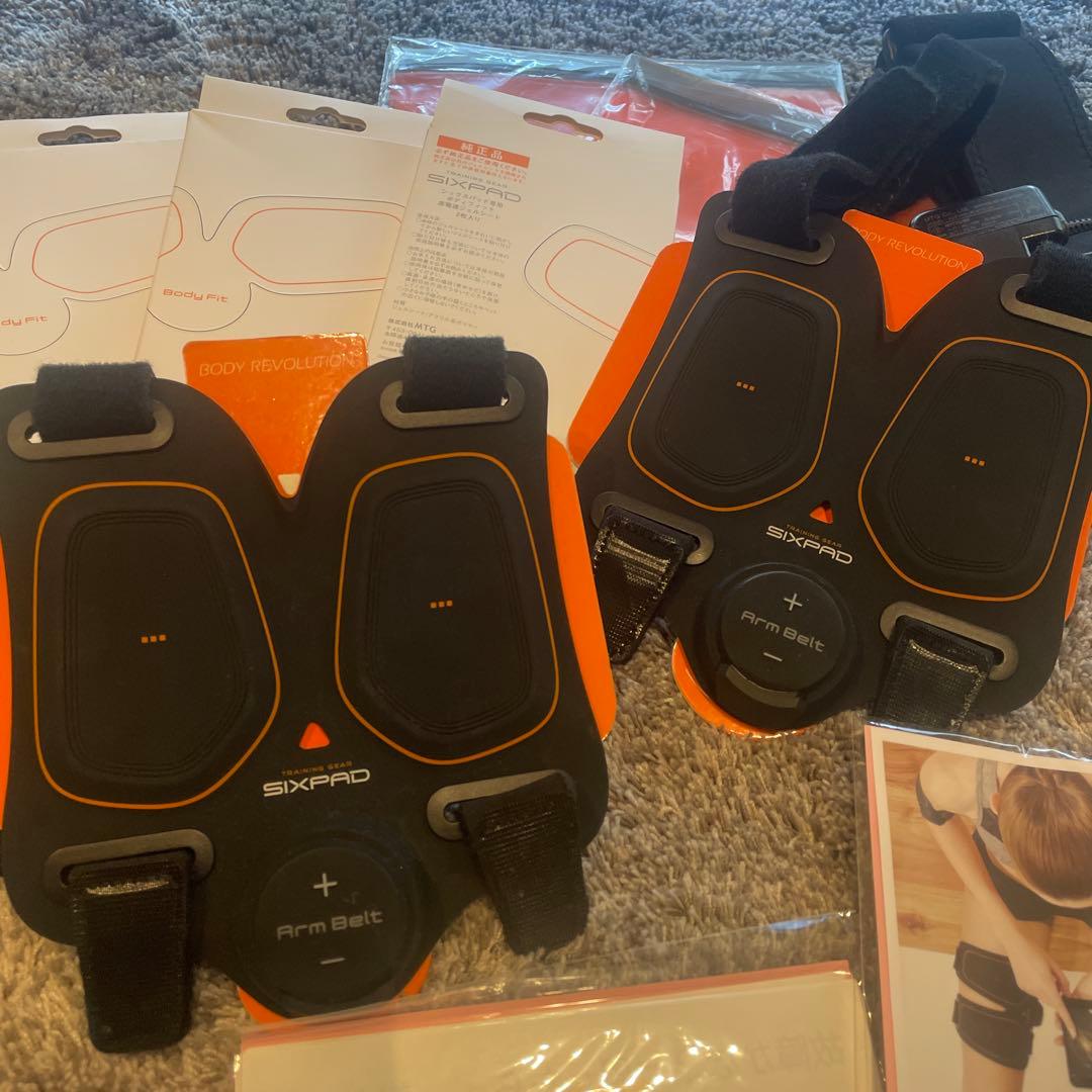 a*.様 シックスパッド　アームセット　純正ジェルシート付