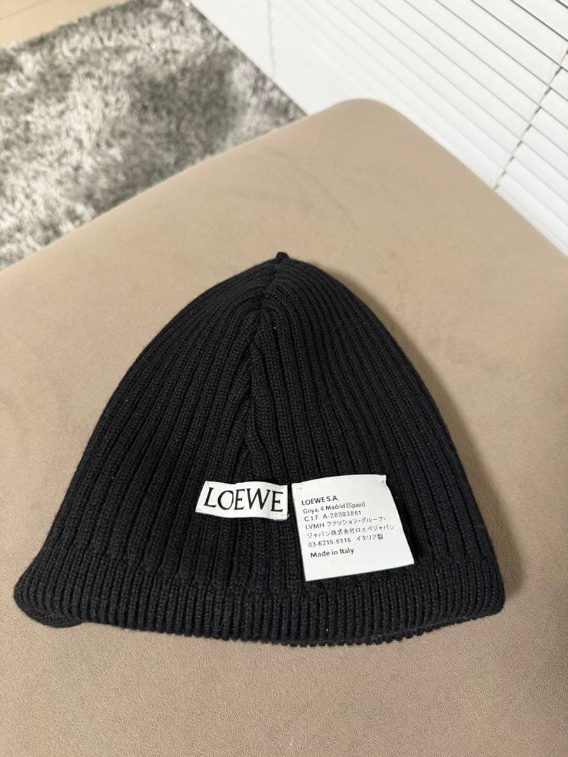 LOEWE ブラック ビーニー