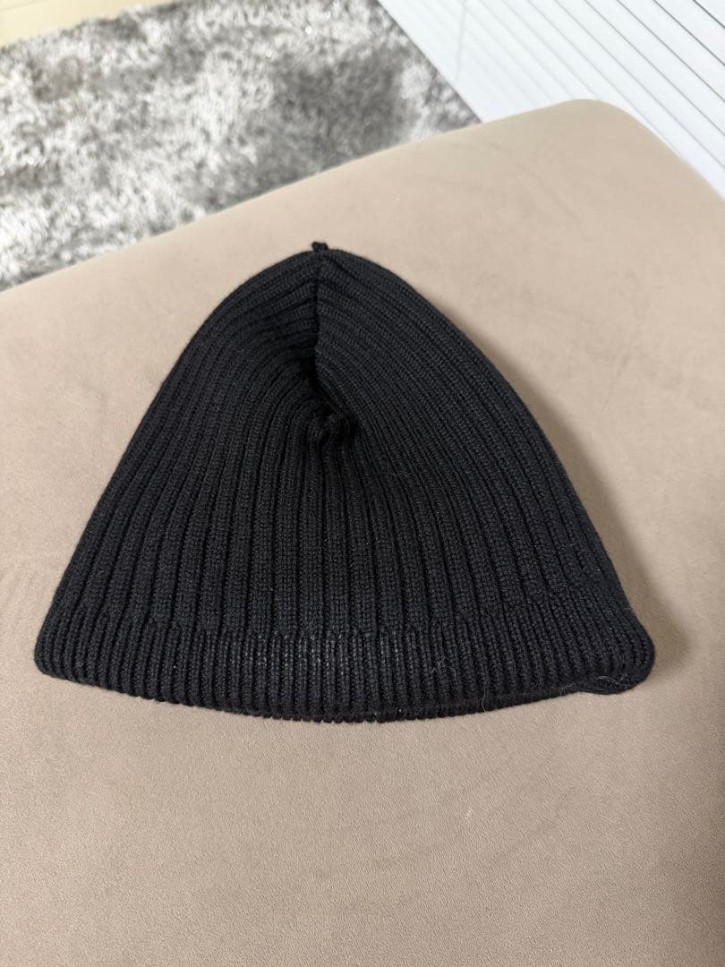 LOEWE ブラック ビーニー