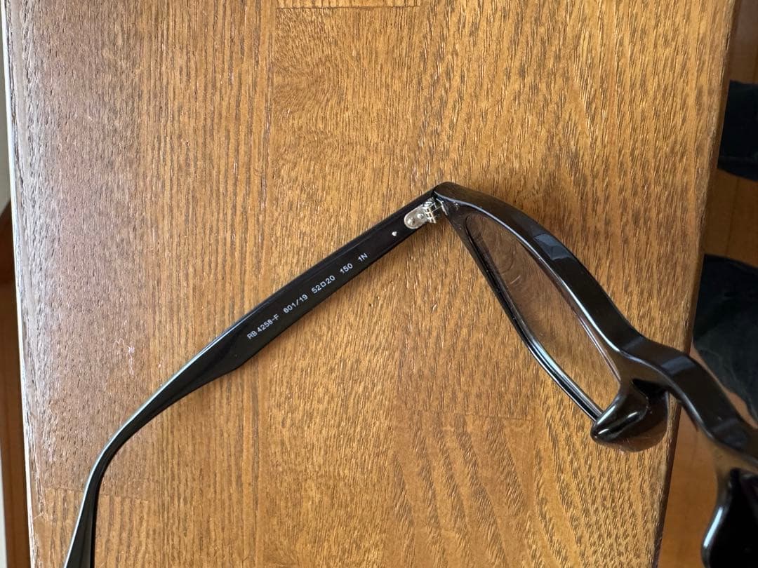 小物 Ray-Ban RB4258F