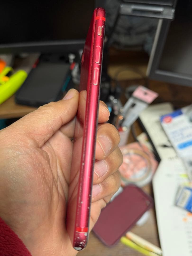 Apple iPhone SE 256GB ケース付き