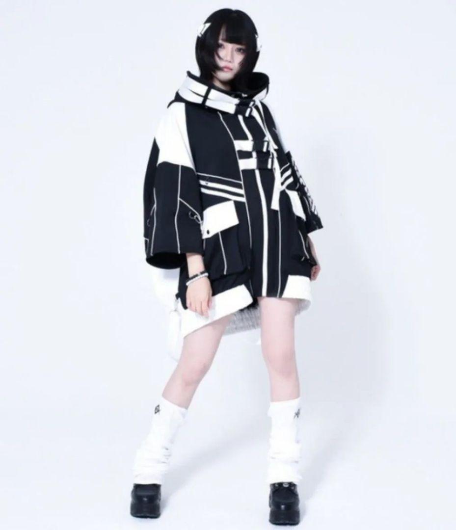 如*月様 REFLEM 　レフレム　パーカー