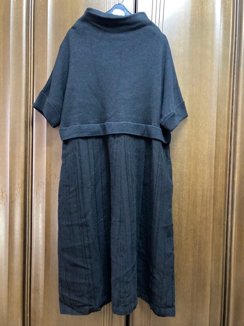 みい 芽風ブラックニットジャガードワンピース