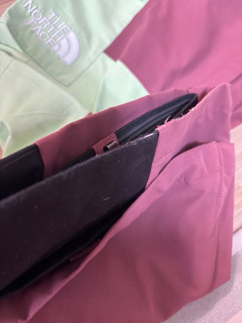 ノースフェイス　レディース　スキー　スノボージャケット　ビブパンツ Mサイズ
