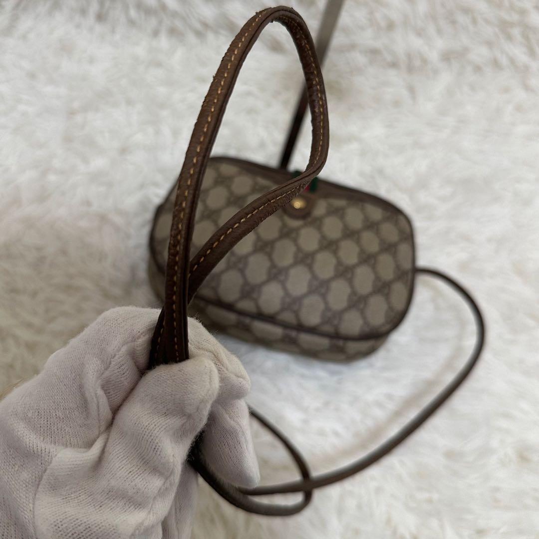 値下げ 袋付き グッチ GG 金具 レザー ショルダーバッグ シェリーライン