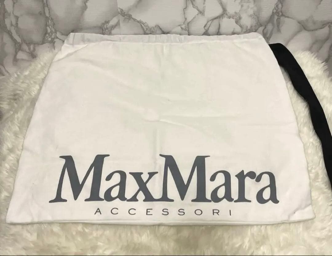 美品　MAX MARA テディベア リバーシブル 上質ラムレザー使用　バッグ