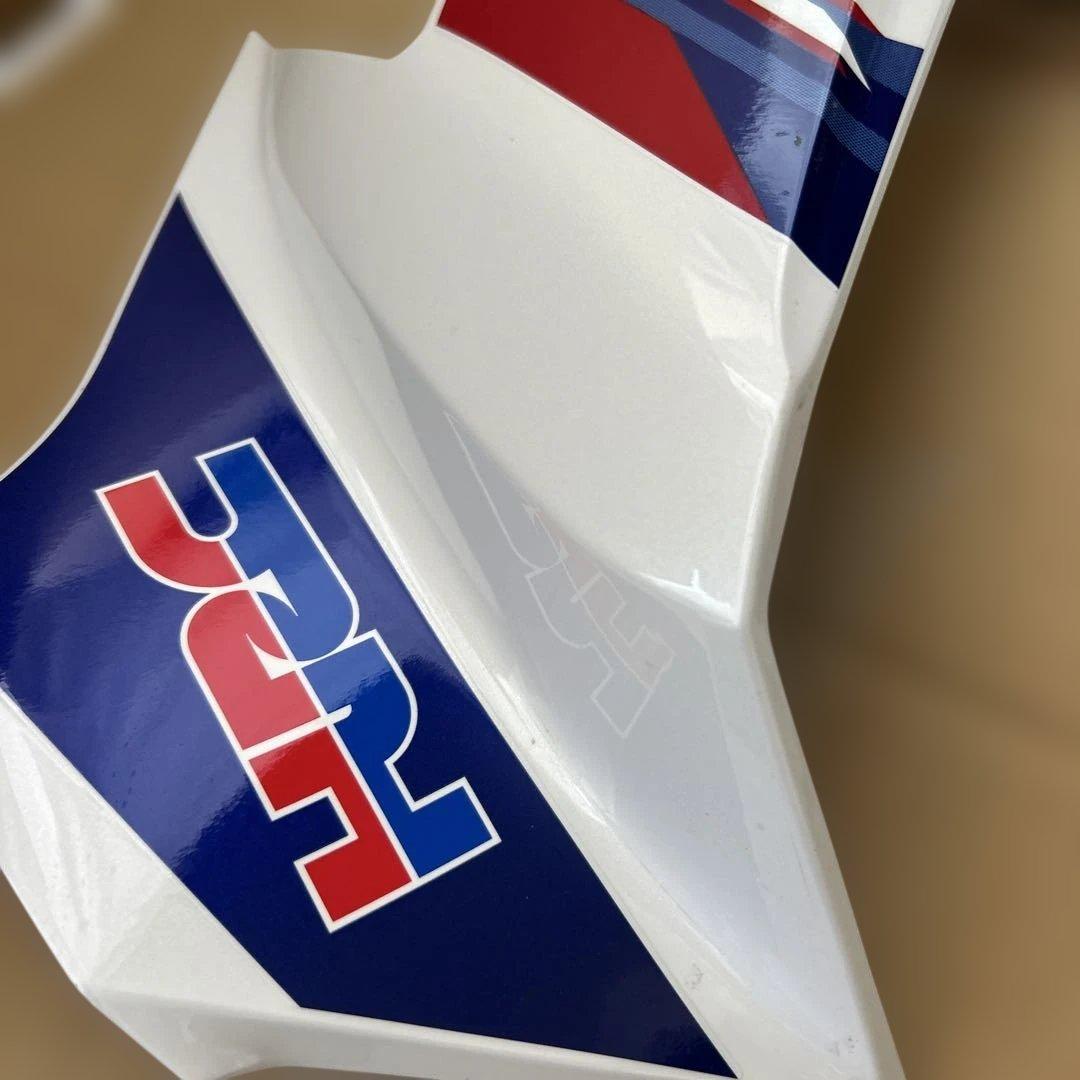 HONDA CBR1000RR-R 純正カウル左　ミドルセット