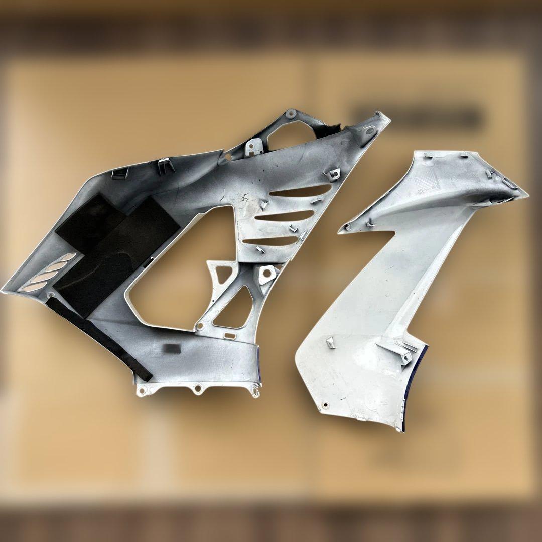 HONDA CBR1000RR-R 純正カウル左　ミドルセット