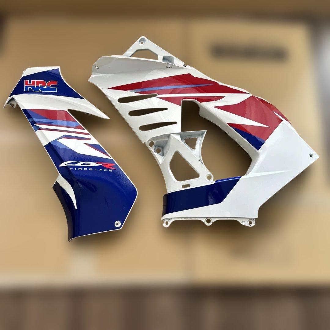 HONDA CBR1000RR-R 純正カウル左　ミドルセット