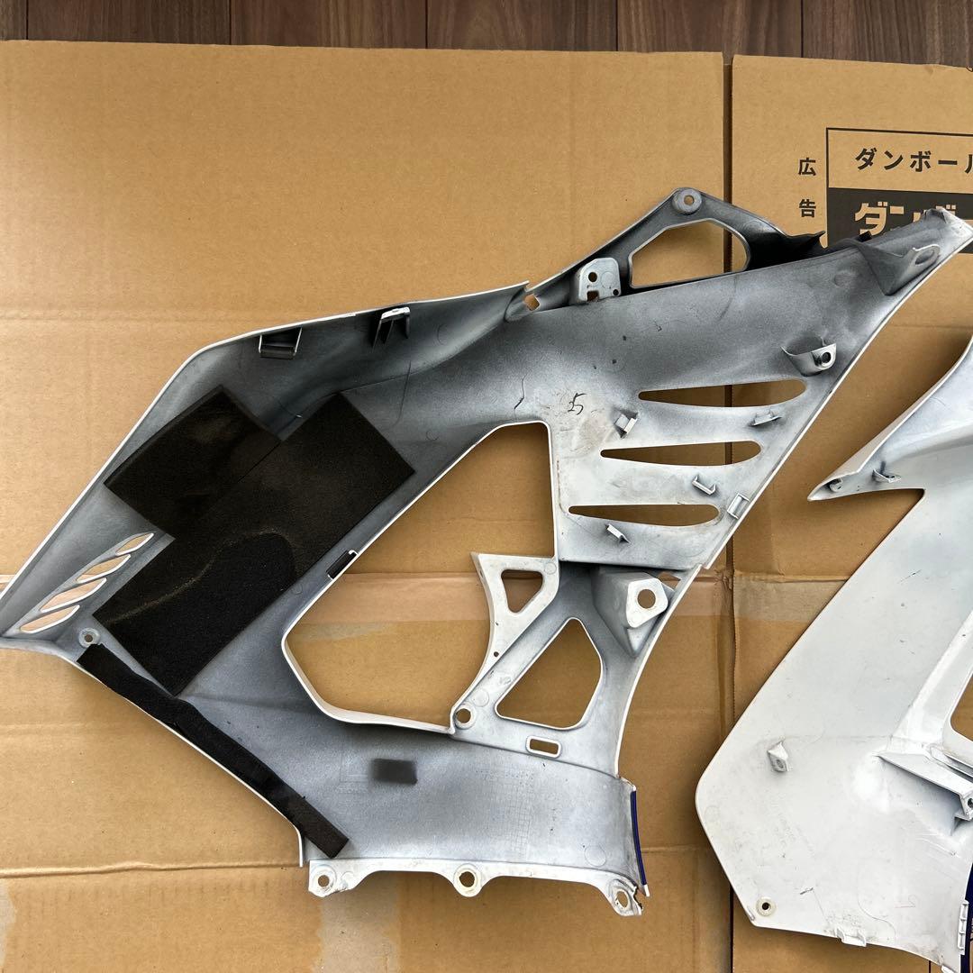 HONDA CBR1000RR-R 純正カウル左　ミドルセット
