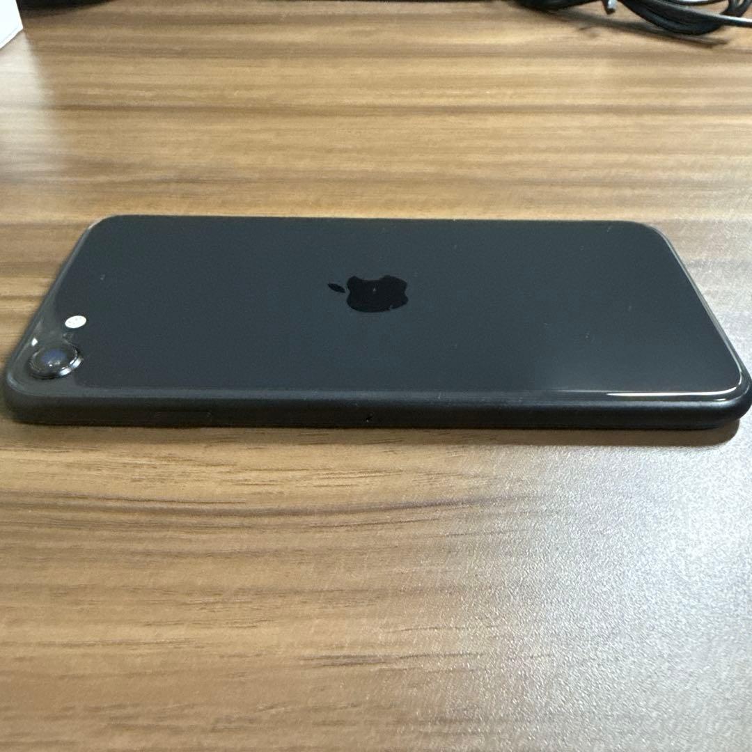 iPhone SE 第2世代 本体 ブラック 64GB SIMフリー