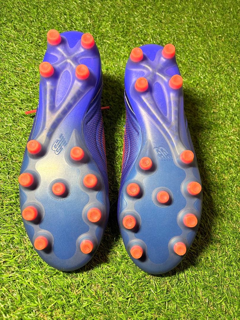 美品　New Balance サッカーシューズ スパイク 青赤