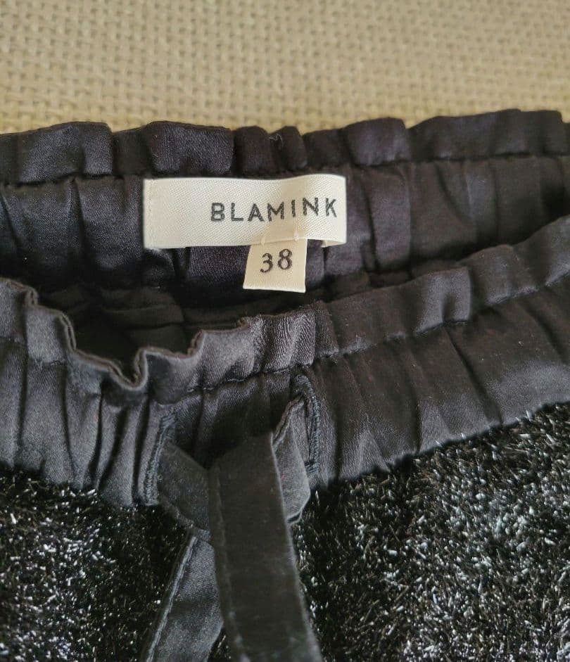 【sunu】BLAMINK 翁安芸さん着用 黒ラメ ドローストパンツ