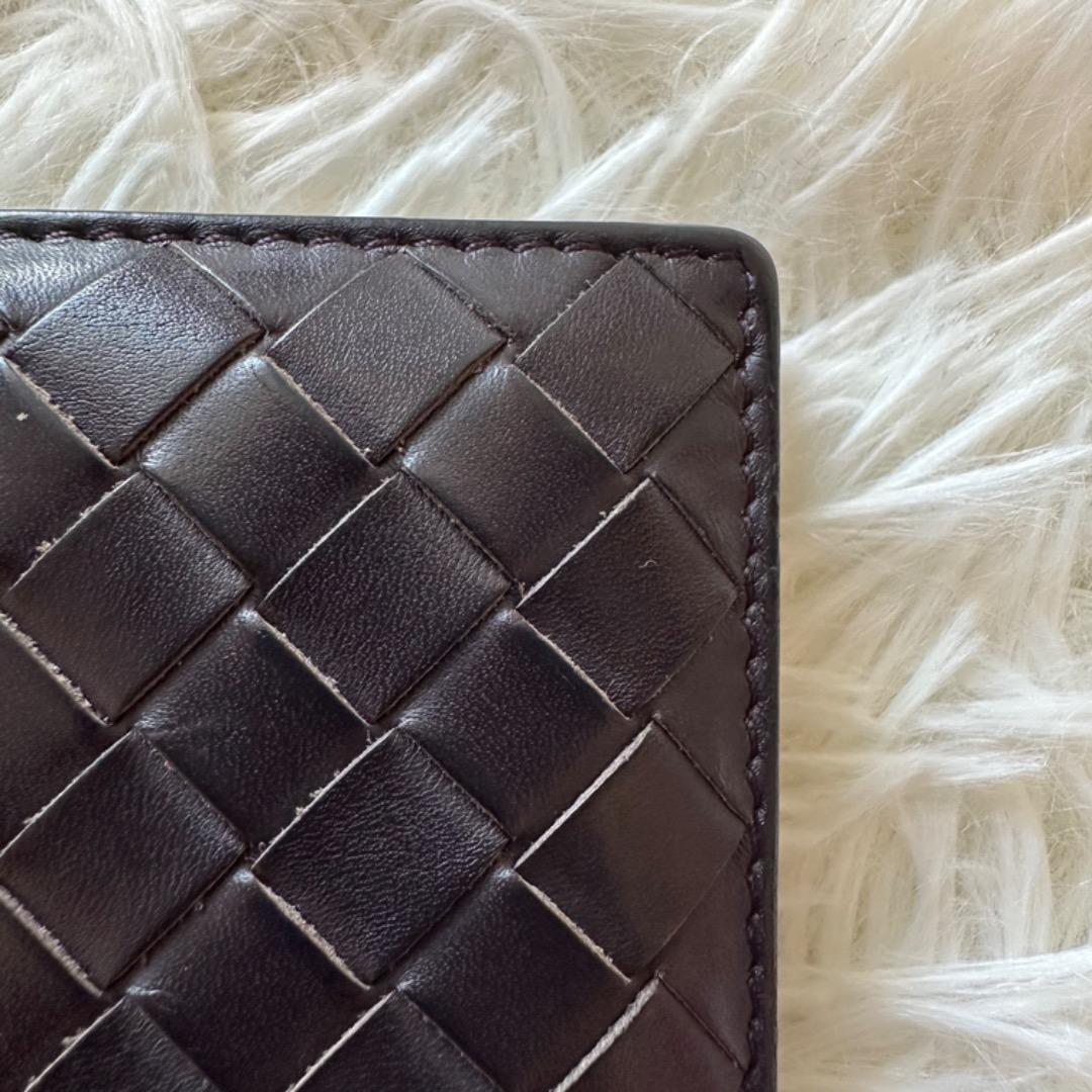 美品✨ボッテガヴェネタ イントレチャート 二つ折り財布 レザー ブラウン