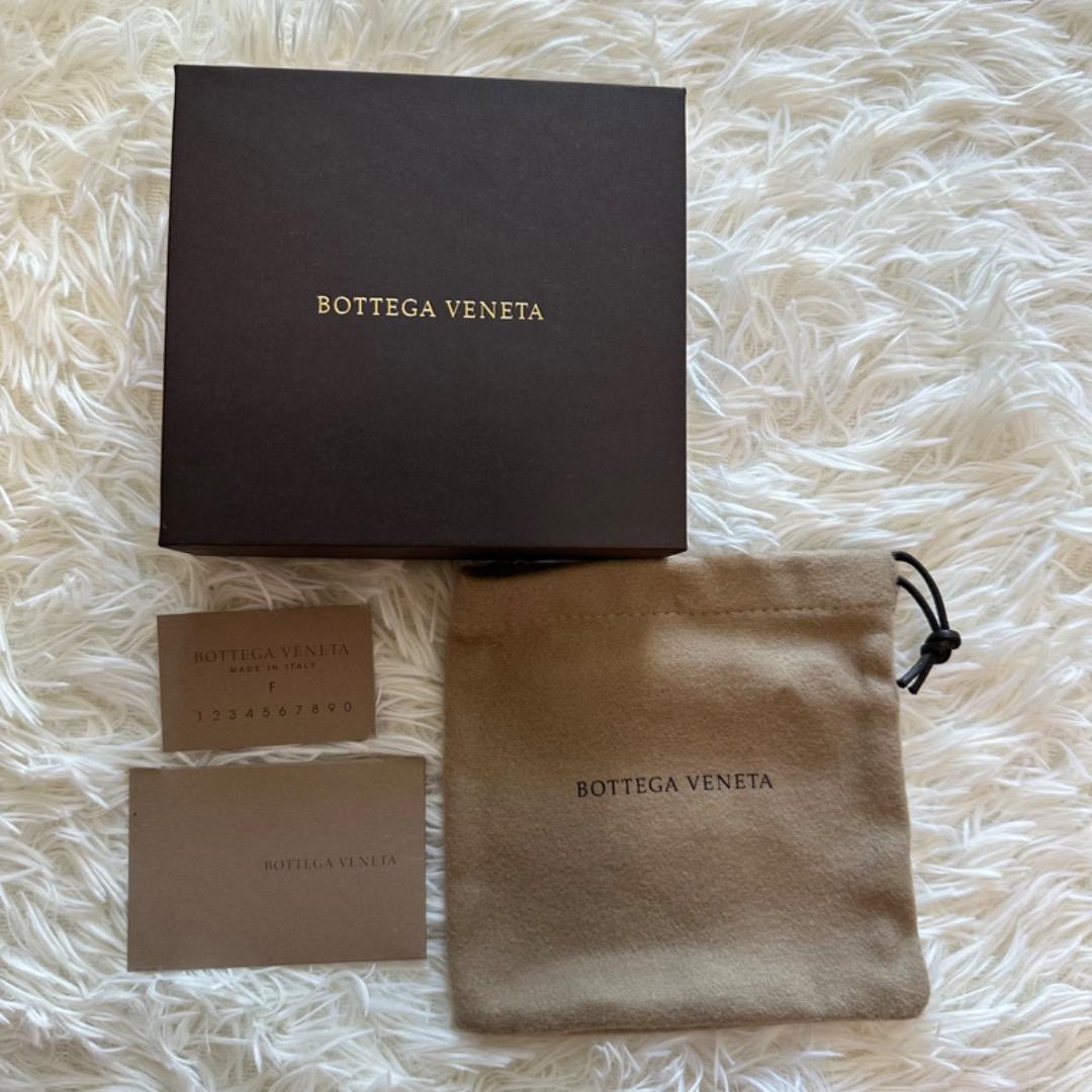 美品✨ボッテガヴェネタ イントレチャート 二つ折り財布 レザー ブラウン