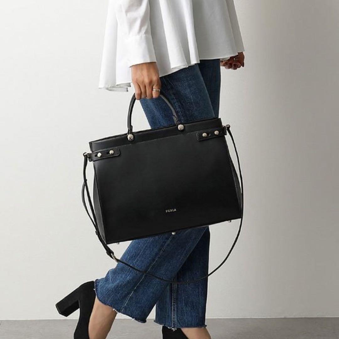 【美品】FURLA ブラック ビジネスバッグ