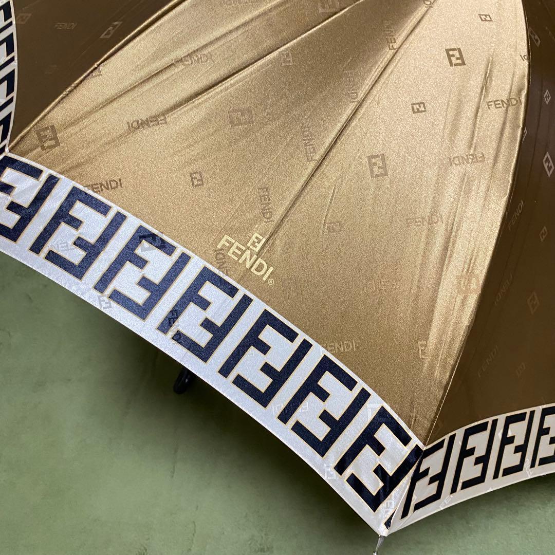 超美品 フェンディ 長傘 ズッカ柄 FF イタリア製　雨傘 雨の日が待ち遠しい！