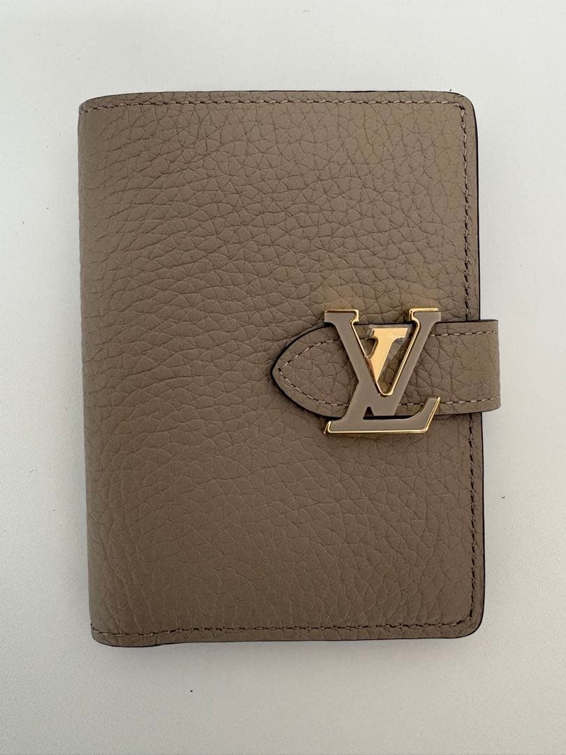 i【最終値下げ】LOUIS VUITTON ヴェルティカルウォレットコンパクト
