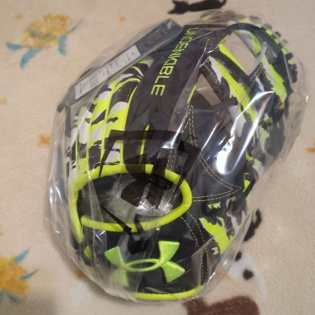 アンダーアーマー 2020年春季キャンプモデル 迷彩 内野手 軟式 グローブ 袋