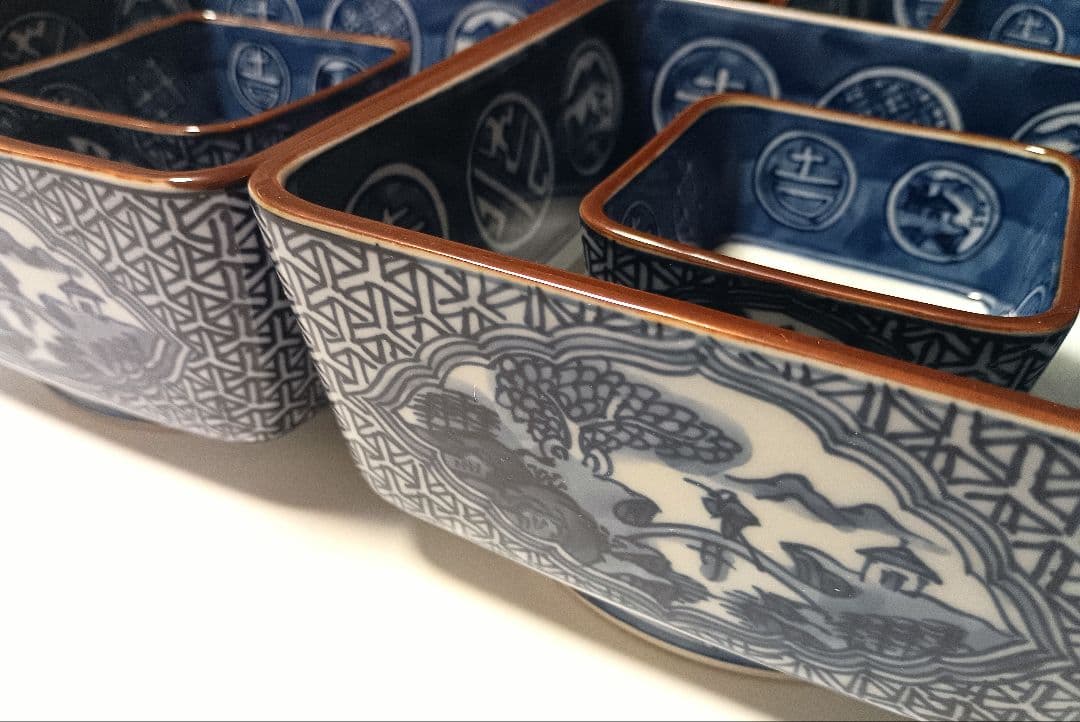 源右衛門窯 染付 祥瑞間取山水図 向付 大小各4客組 未使用品